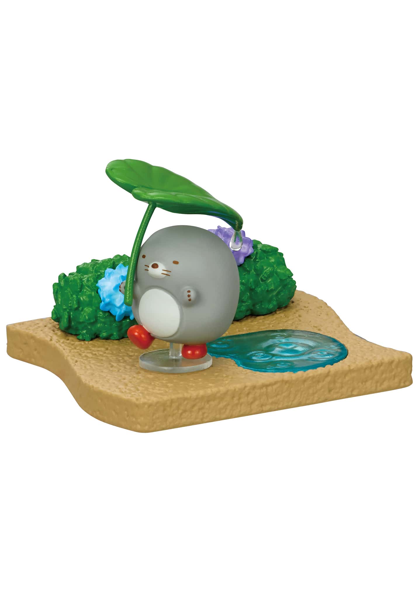 Sumikkogurashi Walking on a Rainy Day Blind Box Re-Ment packaging
