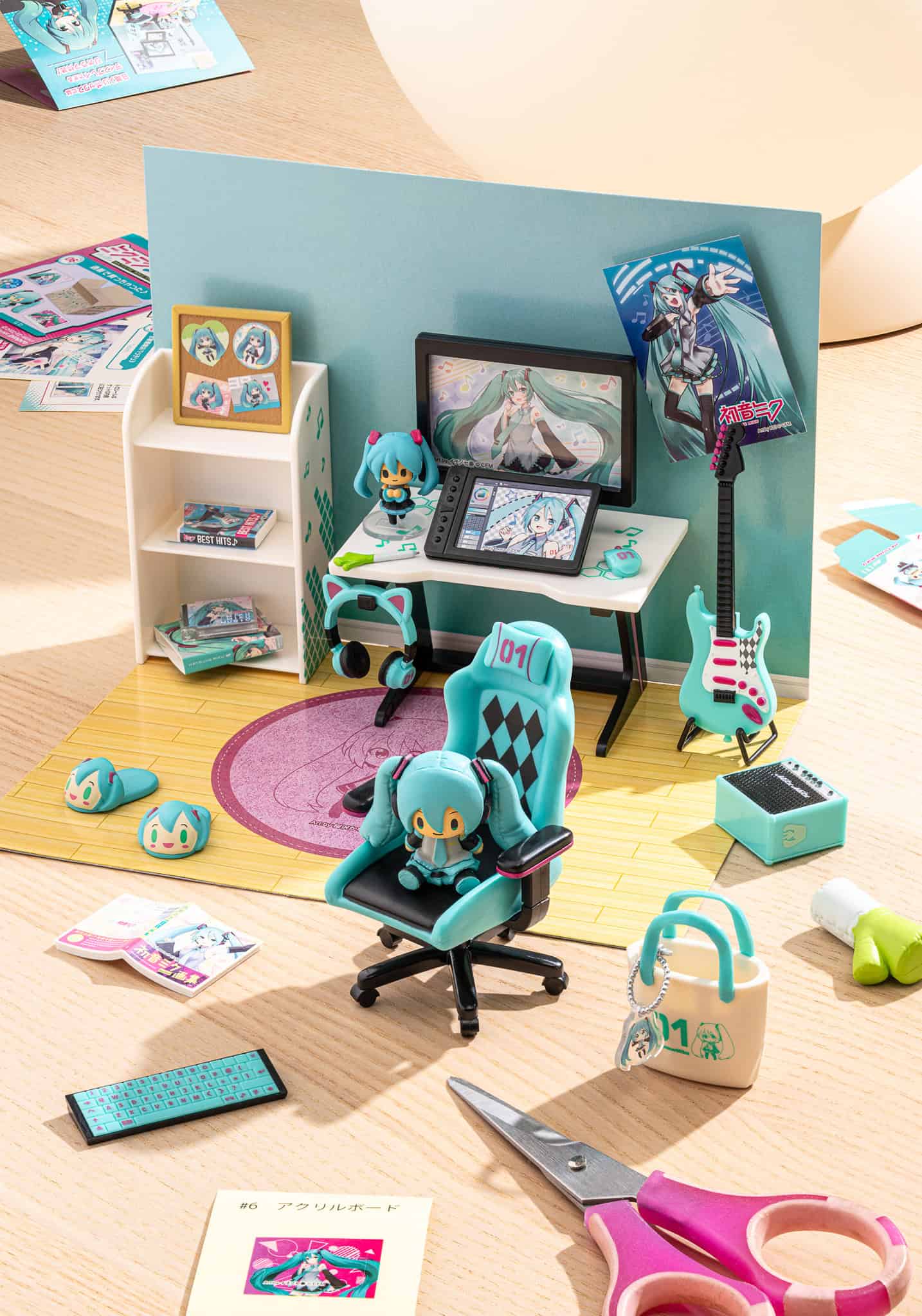 Miku Miku Room Blind Box by Re-Ment packaging display